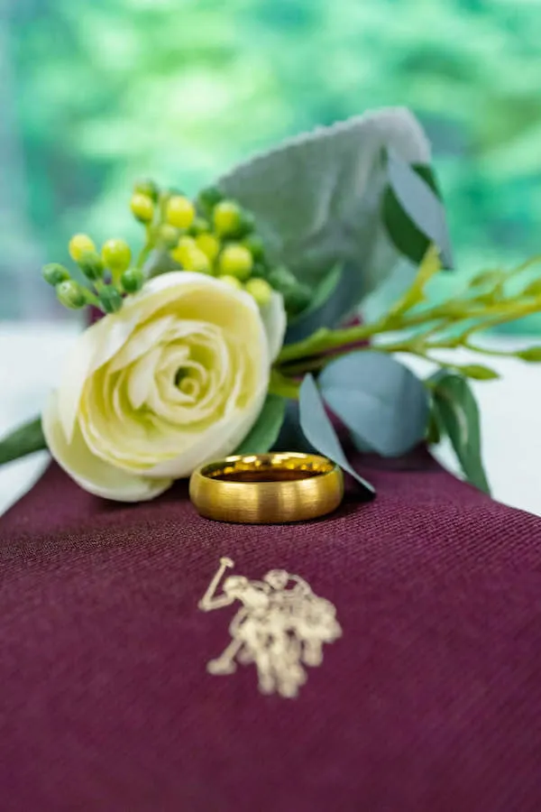 wedding band